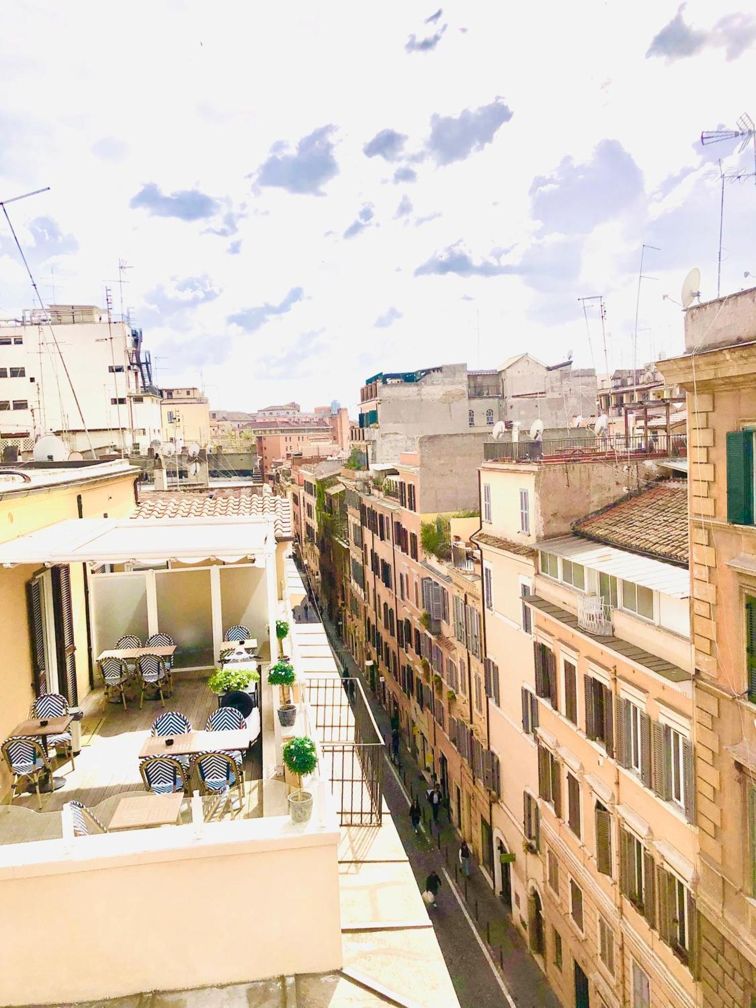 Lovely Near Colosseum Rom